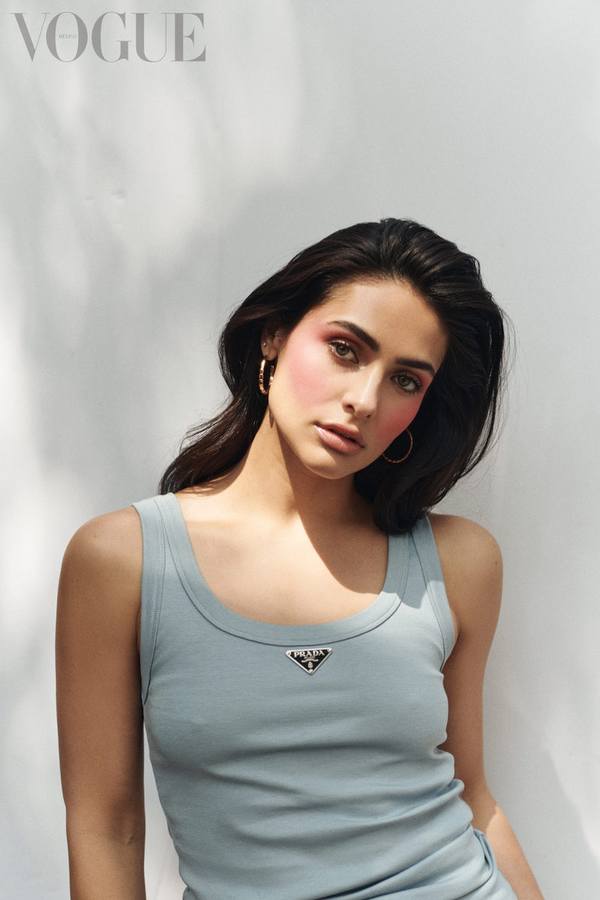 http://upforme.ru/uploads/0000/14/18/20205/t301308.png