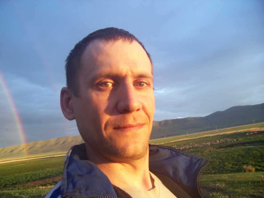 http://upforme.ru/uploads/0000/14/1c/588626-1-f.jpg