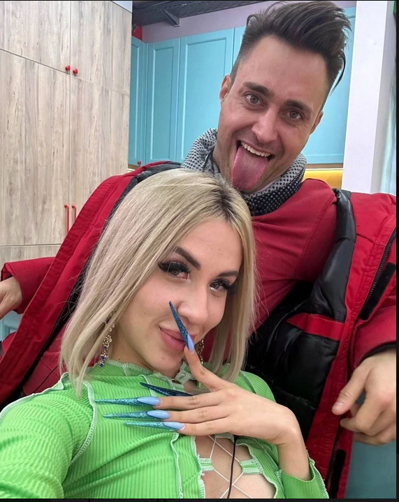 http://upforme.ru/uploads/0001/15/60/2/557395.png