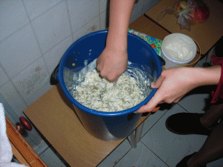 http://upforme.ru/uploads/0001/29/63/2837-1.gif
