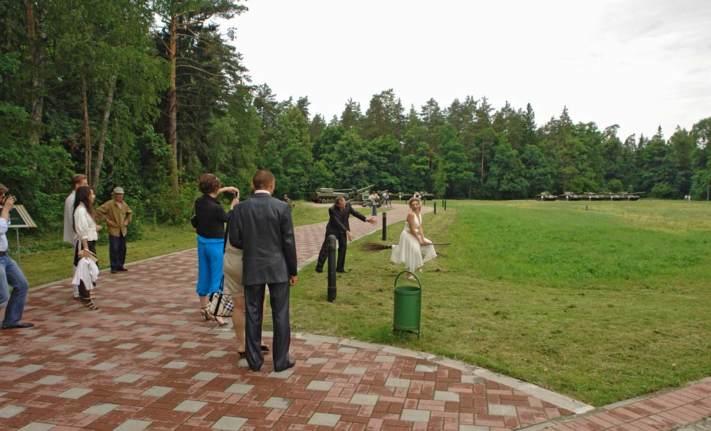 http://upforme.ru/uploads/0001/df/35/19052-1-f.jpg