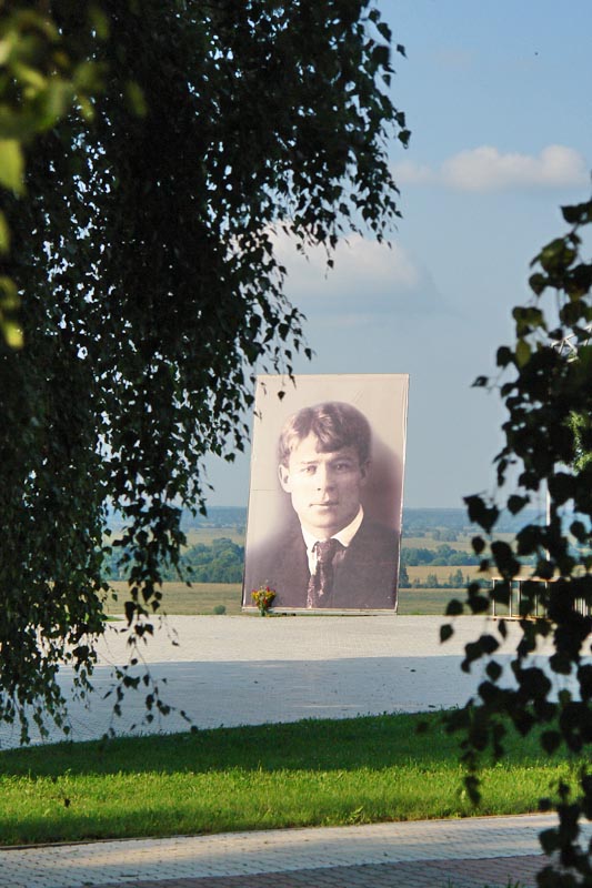 http://upforme.ru/uploads/0001/df/35/19689-3-f.jpg