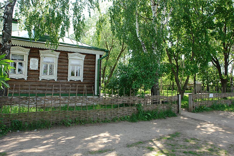 http://upforme.ru/uploads/0001/df/35/19693-1-f.jpg