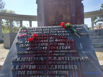 http://upforme.ru/uploads/0001/df/35/75/t465895.jpg