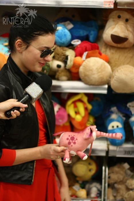 http://upforme.ru/uploads/0001/f5/94/464327-2-f.jpg