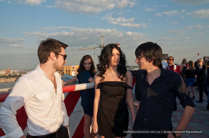 http://upforme.ru/uploads/0001/f5/94/469567-2-f.jpg