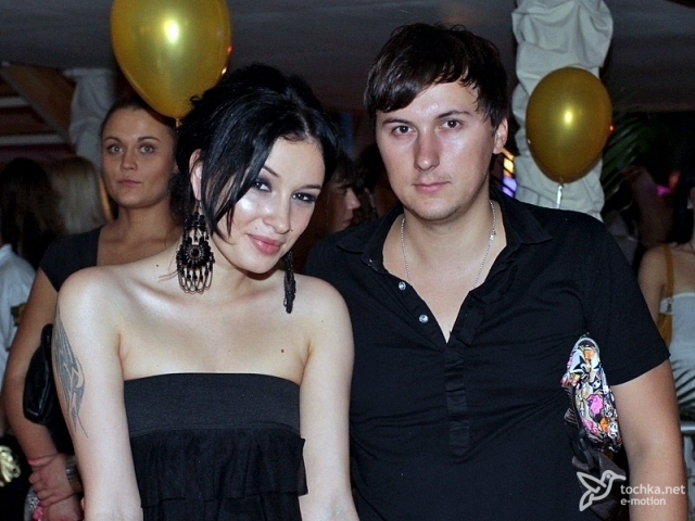 http://upforme.ru/uploads/0001/f5/94/472560-1-f.jpg
