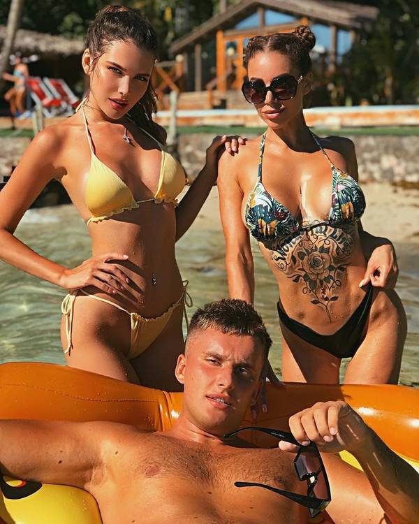 http://upforme.ru/uploads/0004/02/e8/9346/t85094.jpg