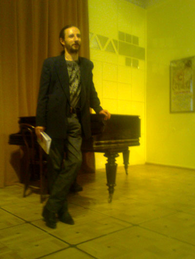 http://upforme.ru/uploads/0004/73/53/13565-2-f.jpg