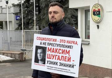 http://upforme.ru/uploads/0007/65/4b/249/t15559.jpg