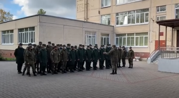 http://upforme.ru/uploads/0007/65/4b/352/t174592.png