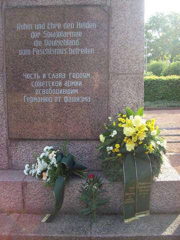 http://upforme.ru/uploads/0009/6c/04/1188/t273225.jpg