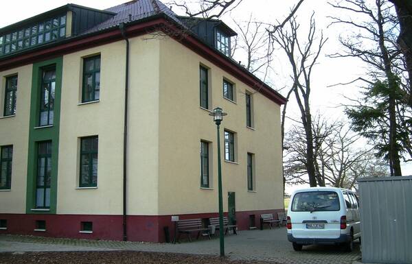 http://upforme.ru/uploads/0009/6c/04/1405/t12230.jpg