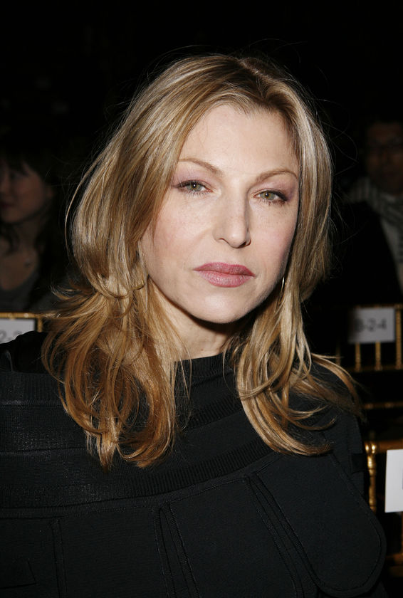 http://upforme.ru/uploads/000a/08/f2/309263-1-f.jpg