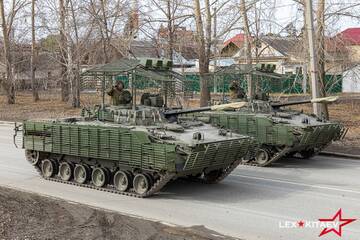http://upforme.ru/uploads/000a/e3/16/1472/t282916.jpg