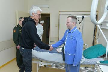 http://upforme.ru/uploads/000a/e3/16/1824/t729199.jpg