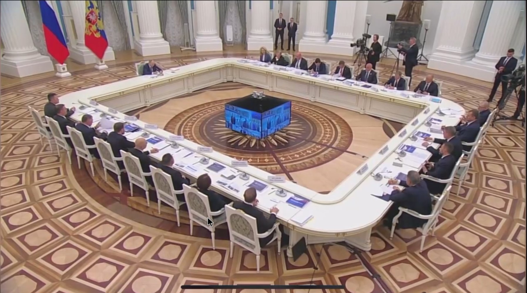 http://upforme.ru/uploads/000a/e3/16/2022/75016.jpg