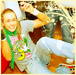http://upforme.ru/uploads/000b/0b/df/7276-3.gif