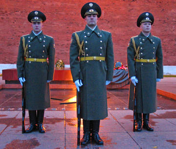 http://upforme.ru/uploads/000b/27/15/155/t660715.jpg