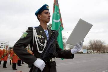 http://upforme.ru/uploads/000b/27/15/1842/t635520.jpg