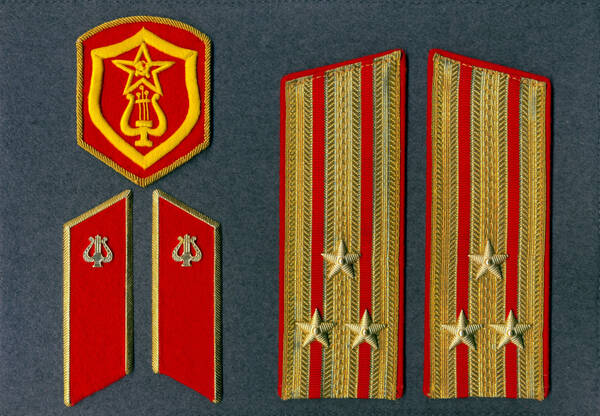 http://upforme.ru/uploads/000b/27/15/3117/t709871.jpg
