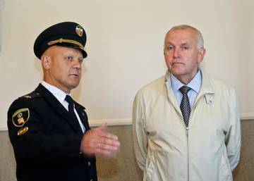 http://upforme.ru/uploads/000b/27/15/43/t50285.jpg