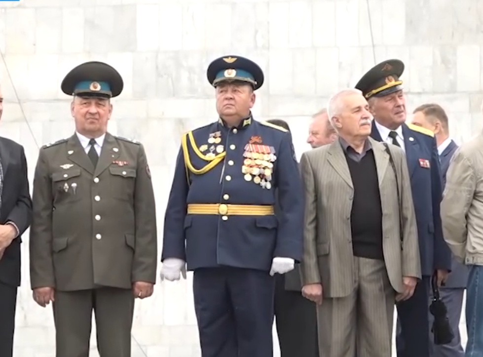 http://upforme.ru/uploads/000b/27/15/61/88425.png
