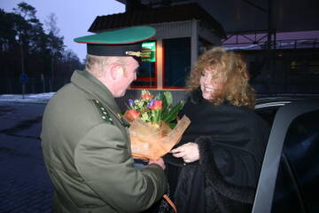 http://upforme.ru/uploads/000c/4a/cb/236/t641126.jpg