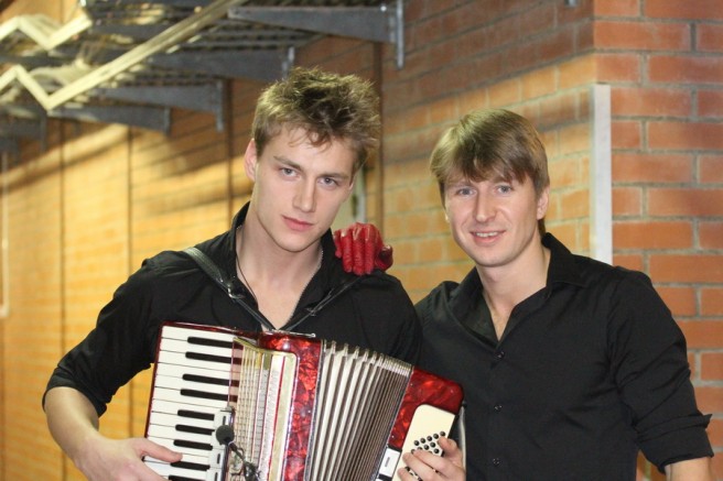 http://upforme.ru/uploads/000d/ff/24/21495-5-f.jpg