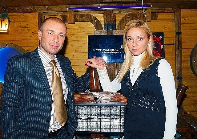http://upforme.ru/uploads/000d/ff/24/30100-1-f.jpg