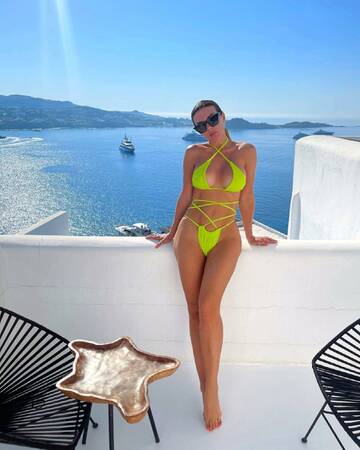 http://upforme.ru/uploads/0010/1d/f2/2103/t863334.jpg