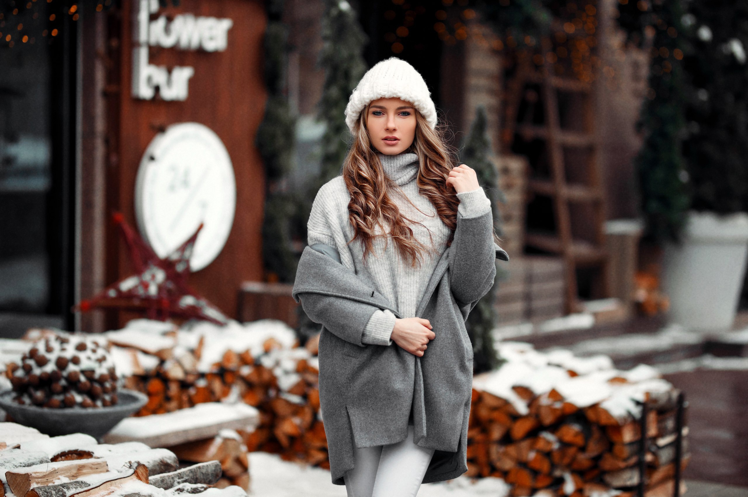 http://upforme.ru/uploads/0011/20/45/1568/571383.jpg