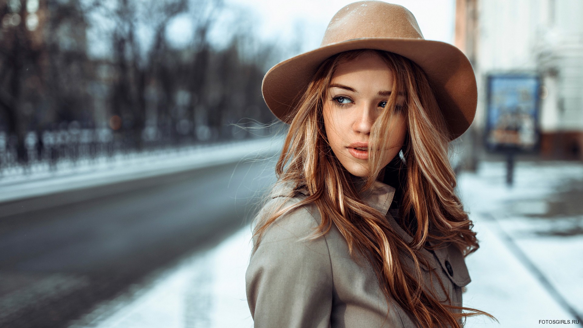 http://upforme.ru/uploads/0011/20/45/1568/703475.jpg