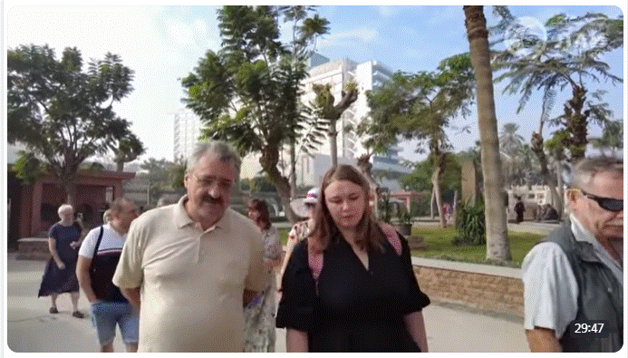 http://upforme.ru/uploads/0011/5d/92/2/498425.gif