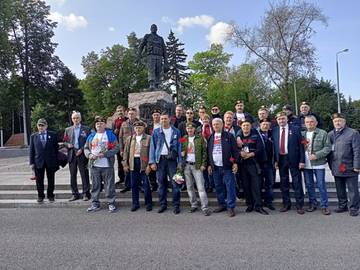 http://upforme.ru/uploads/0011/90/c9/13/t429621.jpg