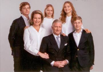 http://upforme.ru/uploads/0011/9c/2c/376/t324639.jpg