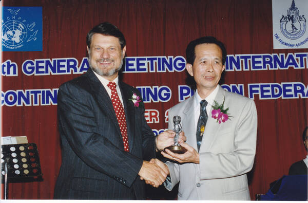 http://upforme.ru/uploads/0012/5a/ef/266/t198274.jpg