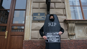 http://upforme.ru/uploads/0012/e4/56/141/t663424.png