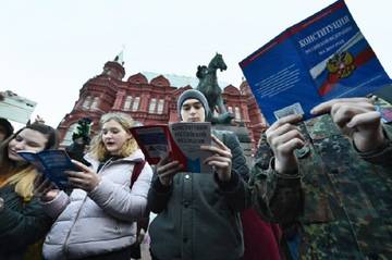 http://upforme.ru/uploads/0012/e4/56/84/t972031.jpg