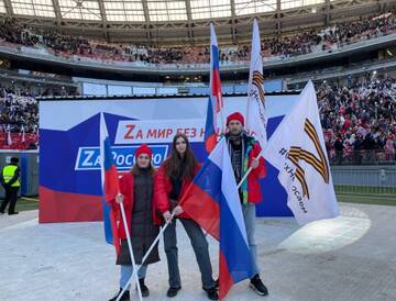 http://upforme.ru/uploads/0012/e4/56/94/t220770.jpg
