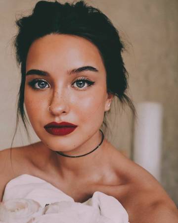 http://upforme.ru/uploads/0014/7b/b2/190/t14719.jpg