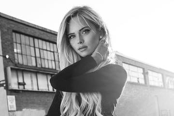 http://upforme.ru/uploads/0014/7b/b2/190/t94159.jpg