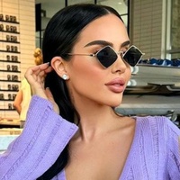 http://upforme.ru/uploads/0014/7b/b2/799/t261874.jpg