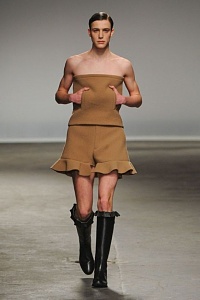 http://upforme.ru/uploads/0014/87/81/14/t831818.jpg