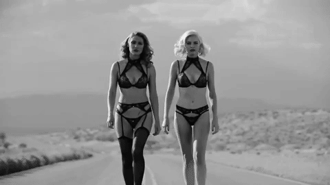 http://upforme.ru/uploads/0015/9b/21/2/t783935.gif