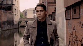 http://upforme.ru/uploads/0017/9e/82/1337/953310.gif