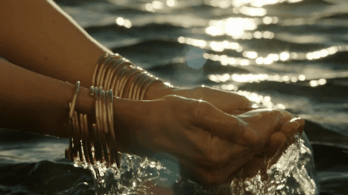 http://upforme.ru/uploads/0017/d6/a3/72/340788.gif