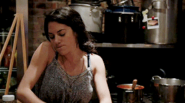 http://upforme.ru/uploads/0019/47/79/607/574023.gif