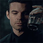 http://upforme.ru/uploads/0019/cc/52/594/989658.gif