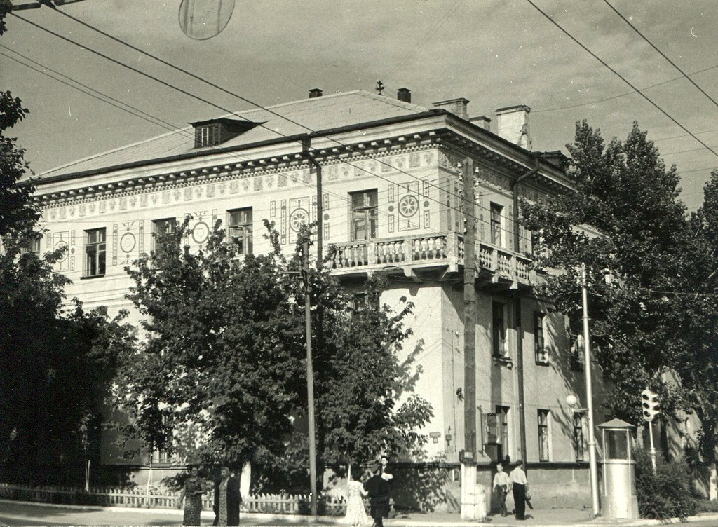 http://upforme.ru/uploads/0019/d5/11/8/952376.jpg